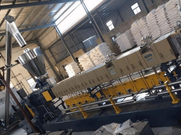 UET Machine Twin Screw Extruder Factory