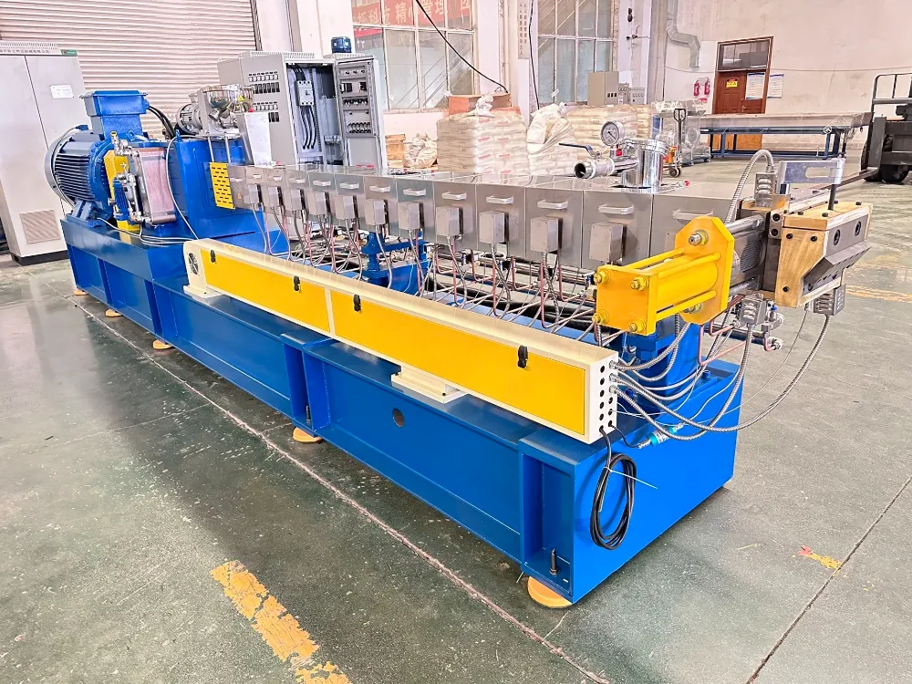 UET Machine Twin Screw Extruder Factory