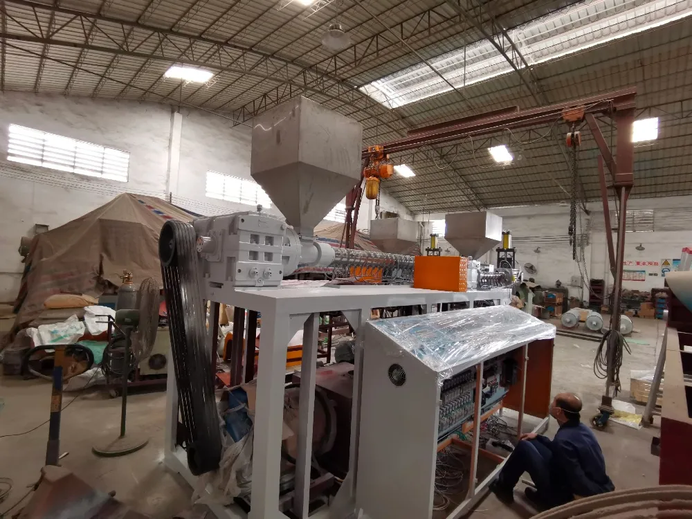 UET Machine Twin Screw Extruder Factory