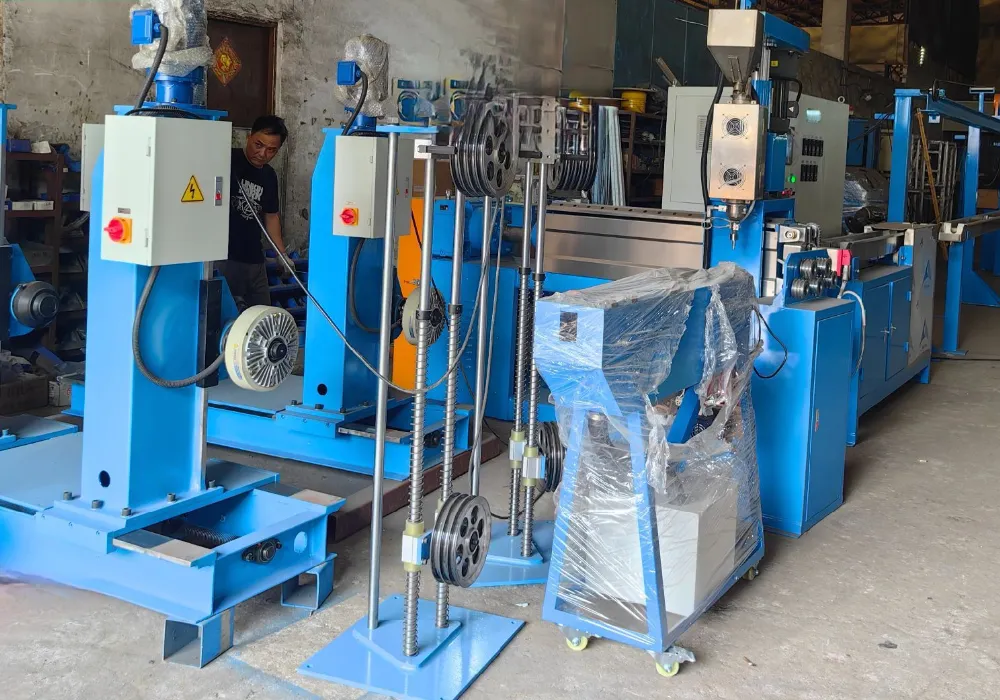 UET Machine Twin Screw Extruder Factory