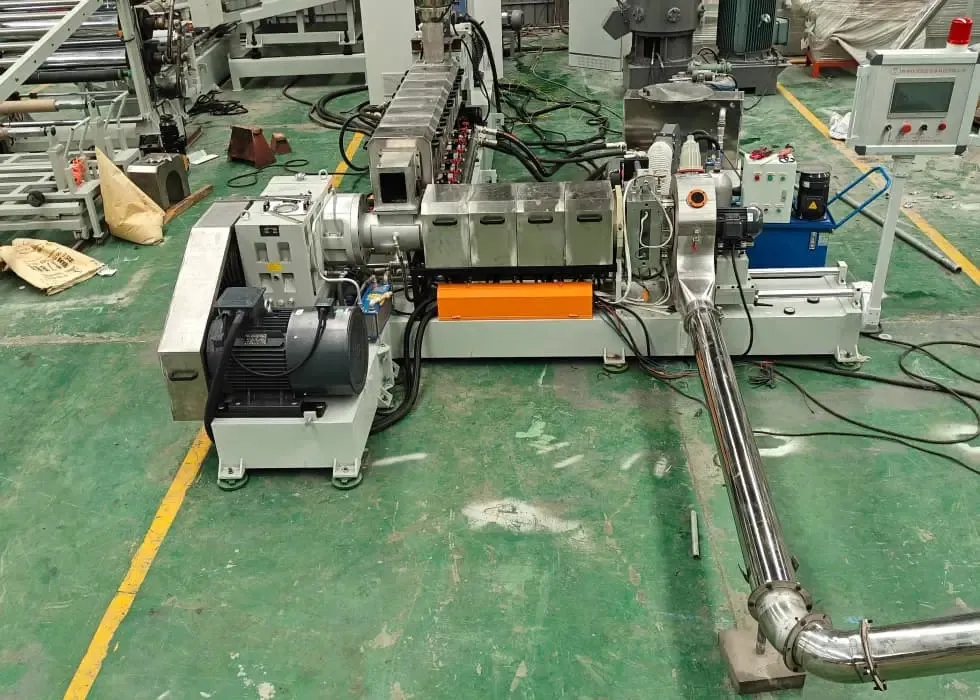 UET Machine Twin Screw Extruder Factory