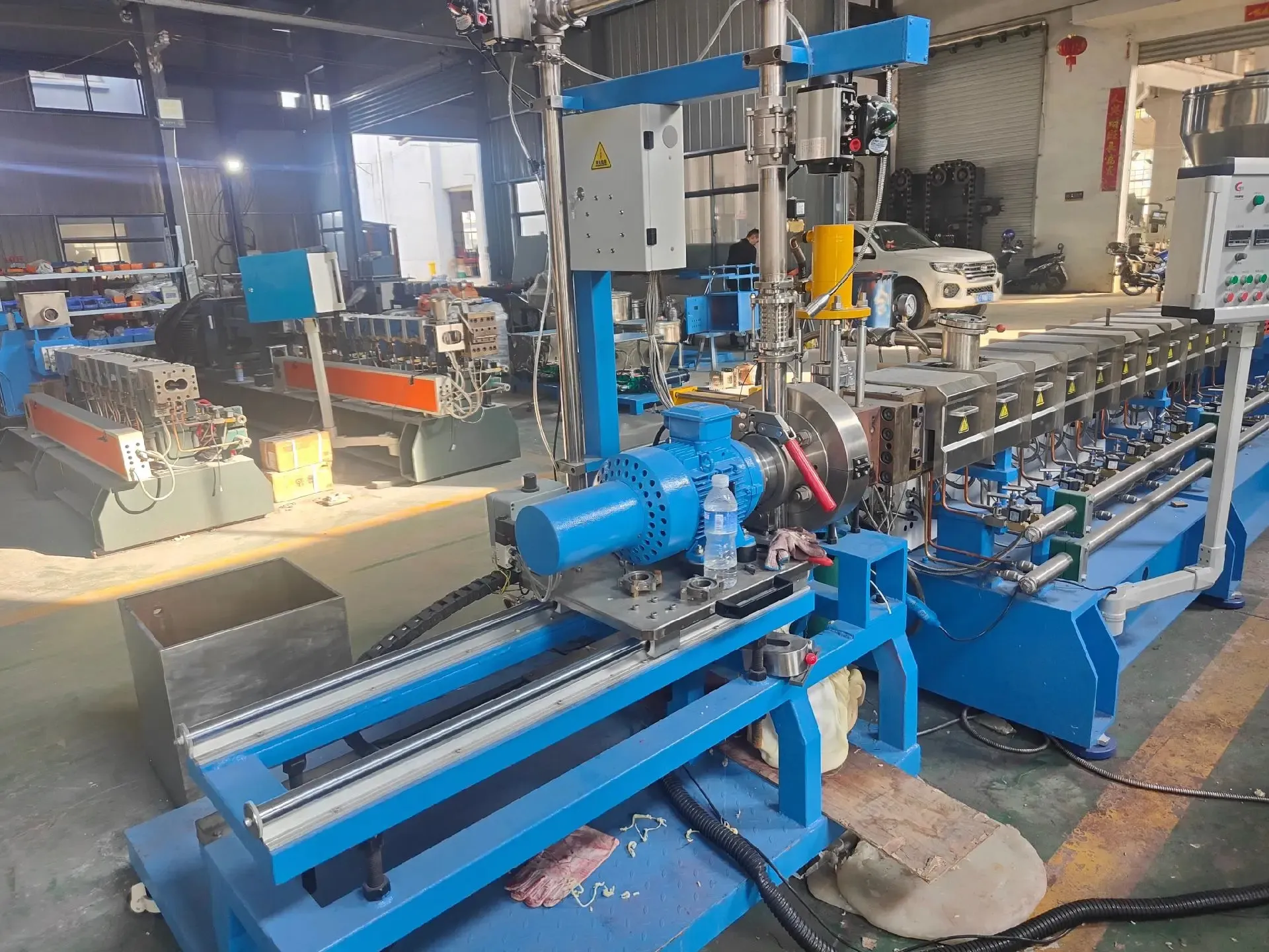 UET Machine Twin Screw Extruder Factory