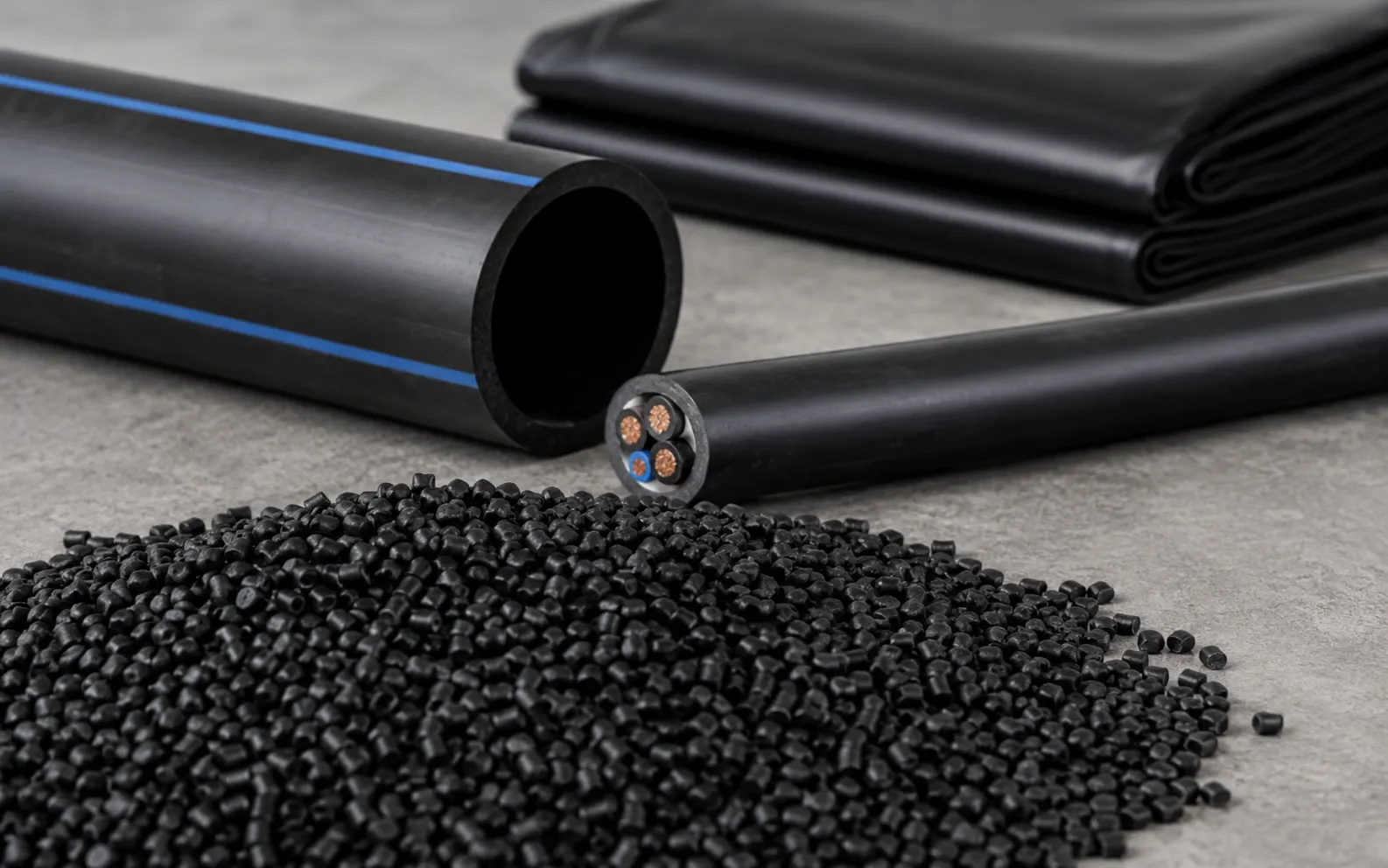 Carbon black masterbatch pellets with pipe conduit cable jacketing for 30-50 percent loading=